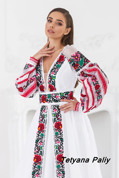 Embroidered dress Maina