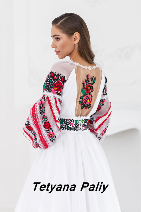 Embroidered dress Maina