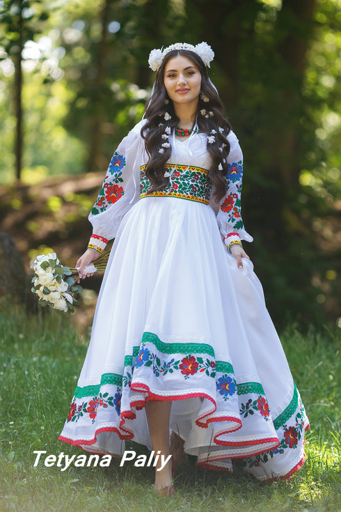 Nina embroidered dress