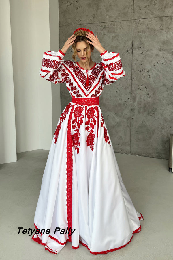 Dress Lyubava is long