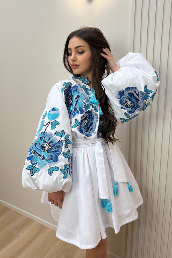 Вишита сукня Півонія