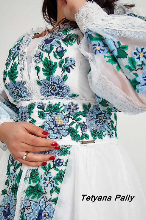 Lukia dress, Lev shirt (blue embroidery)