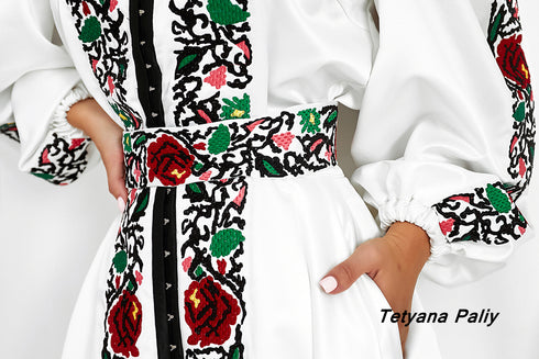 Monica's women's set: blouse, belt, skirt (red-green embroidery)