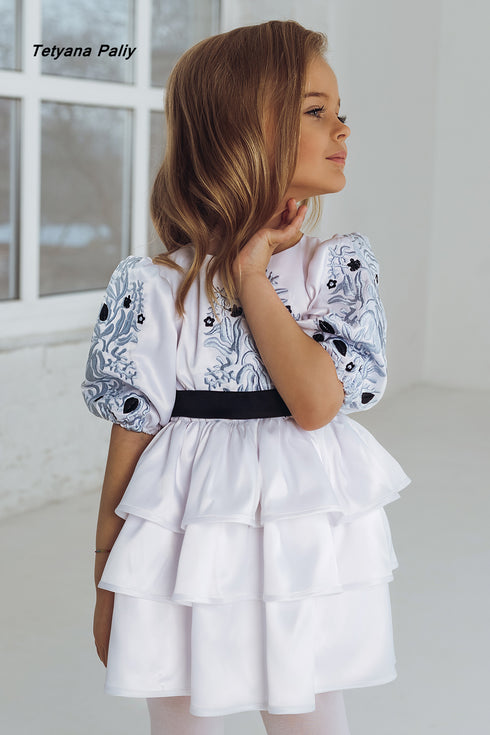 Dress Solomiya for a girl