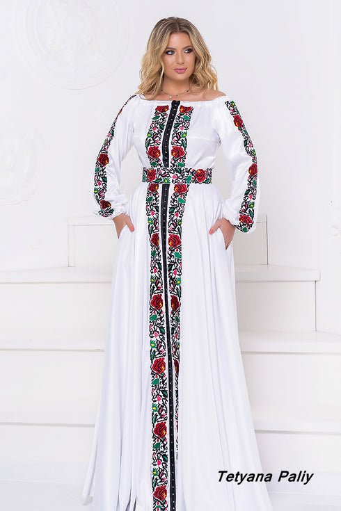 Monica's women's set: blouse, belt, skirt (red-green embroidery)