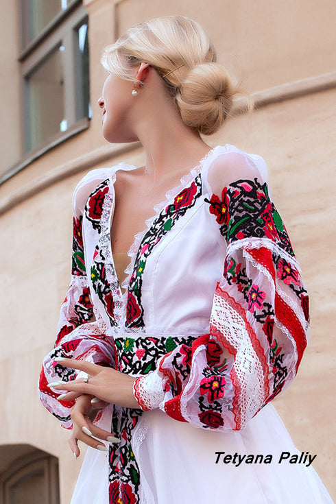 Embroidered dress Maina