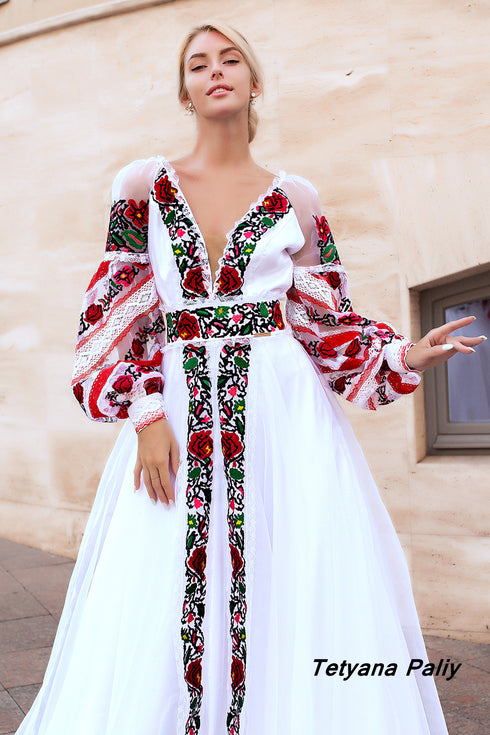 Embroidered dress Maina