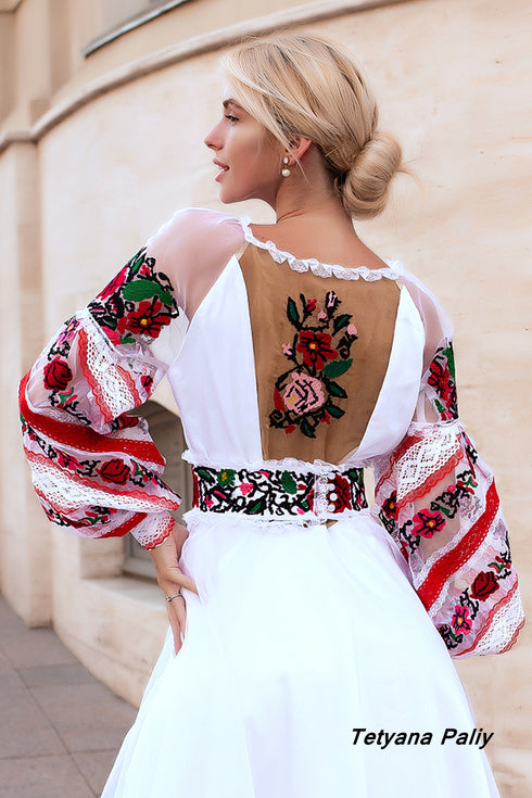 Embroidered dress Maina
