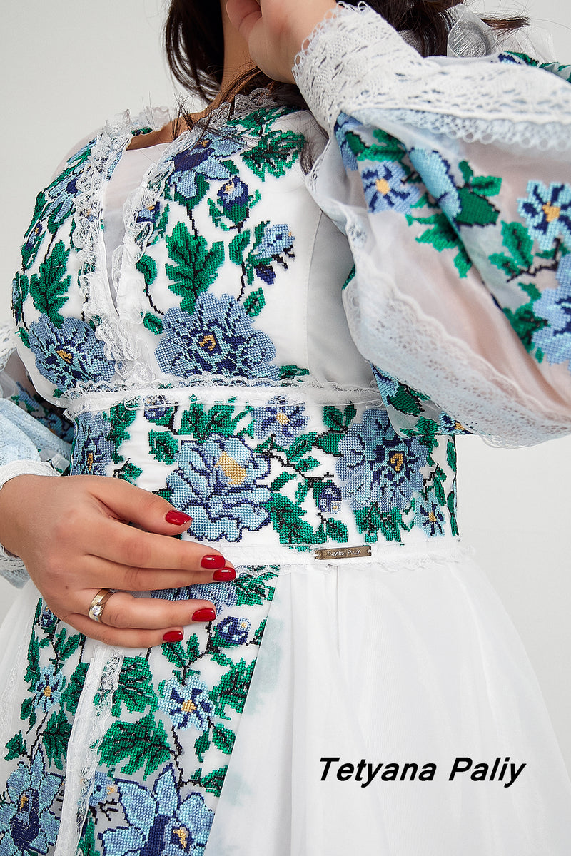 Lukia dress, Lev shirt (blue embroidery) – Tetyana Paliy